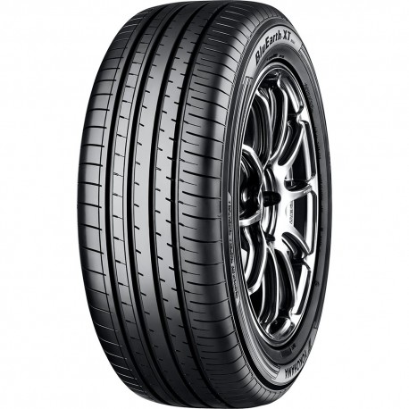Yokohama BluEarth-XT AE61 215 / 65 R17 Padangos