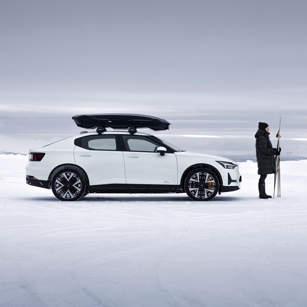 Stogo bagažinė Thule Motion 3 XL Low Juoda blizgi