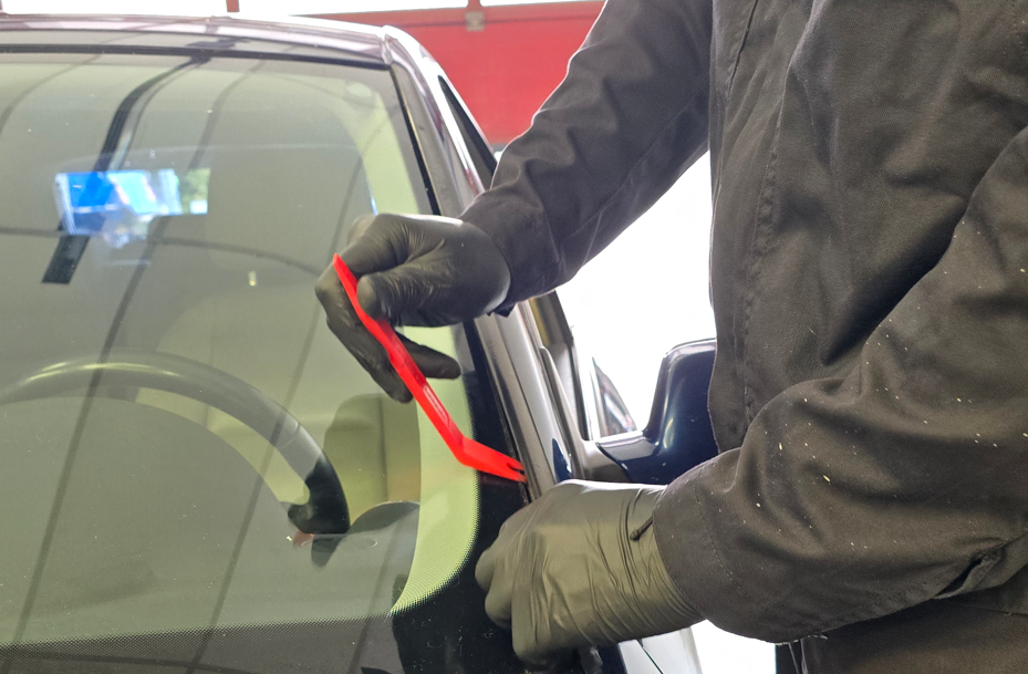 Pasiruošimas sklandžiam stiklo keitimui Pasiruošimas sklandžiam stiklo keitimui