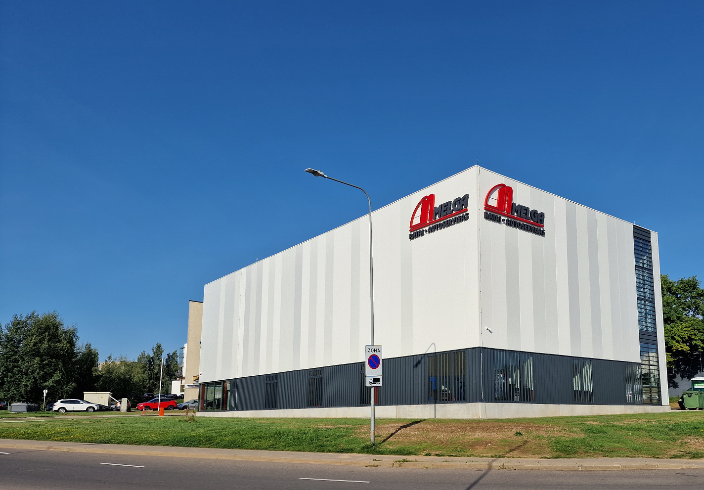 Naujas autoservisas Ukmergės g. 298E / Gabijos g., Vilnius